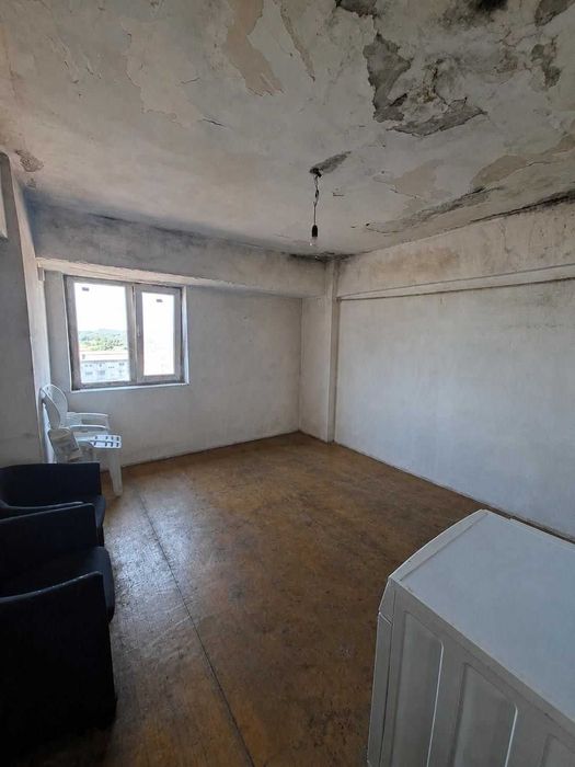 Apartament 2 camere RENOVABIL, zona Regele Ferdinand (Granicerilor), cu posibilitate construire apartament deasupra pe toata suprafata