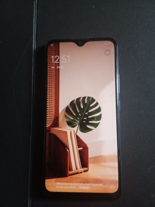 Телефон Vivo Y12