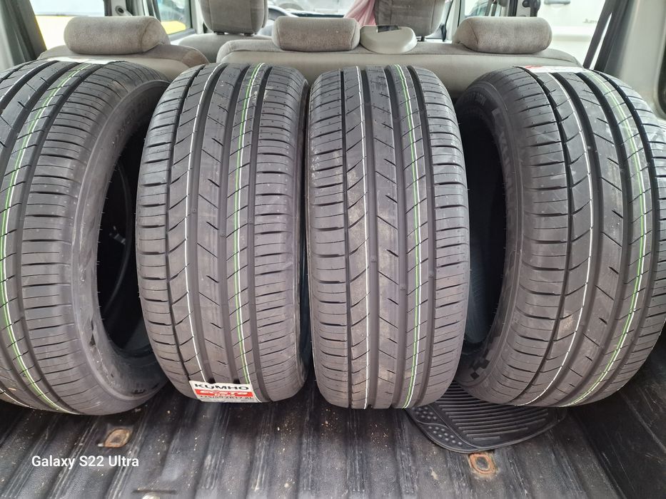 225 50 17 KUMHO EKSTA HS52  DOT 25 Замъка Ямбол