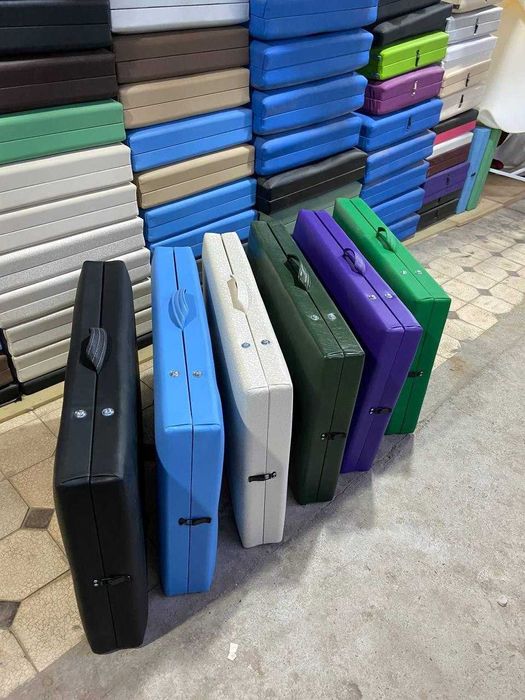 Kushetka chemodan 650.000 somdan. Etajerka stul va hokazo