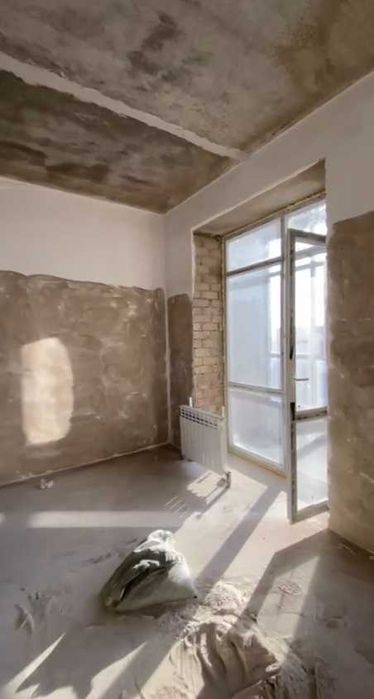 демонтаж шпаклевки, краски со стен