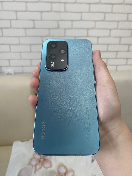 Honor 200 lite с коропкой