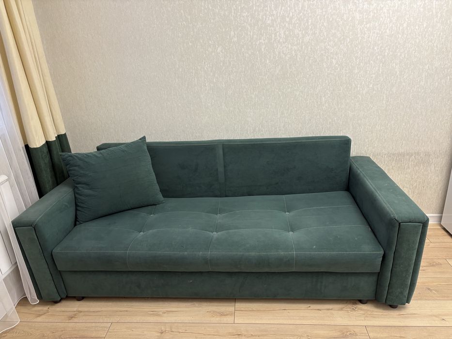 Продам диван раздвижной (двуспальный)