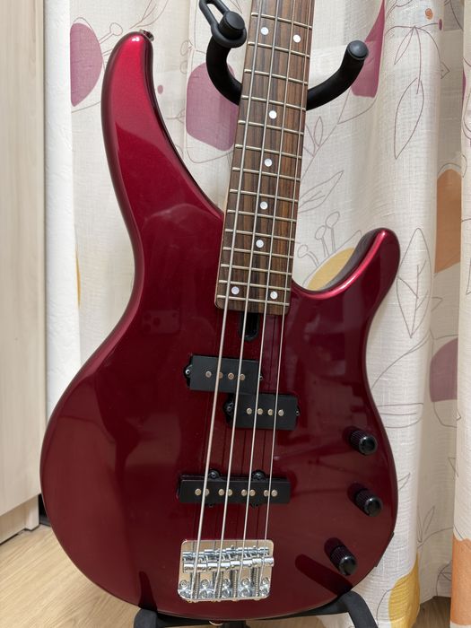 Продаётся Бас гитара Yamaha trbx174