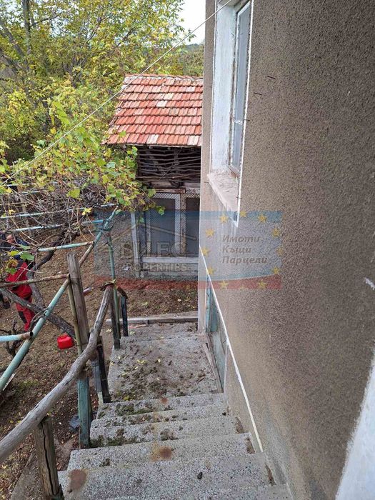 Продава се Къща в с. Кременик, Област Кюстендил - 130 кв.м за 314 €/кв.м - Снимка #2
