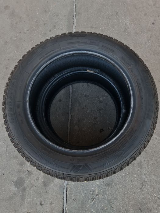 Зимни гуми 2 броя GOODYEAR UltraGrip9+ 205 55 R16 дот 3822
