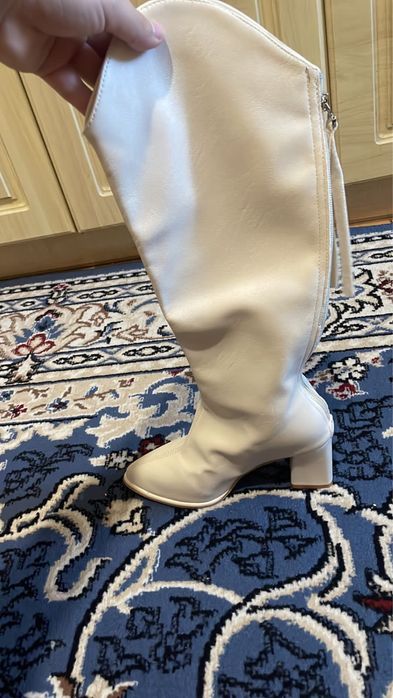 белые сапоги новый