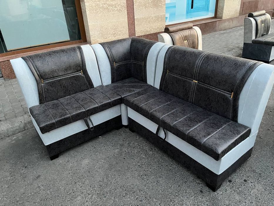 Кухонный уголок сотилади. Доставка бор