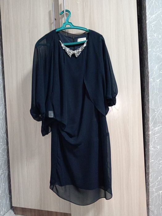 Платье женское с накидкой