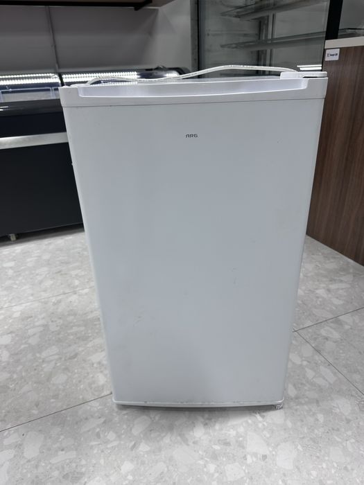 Продаю холодильник для бара