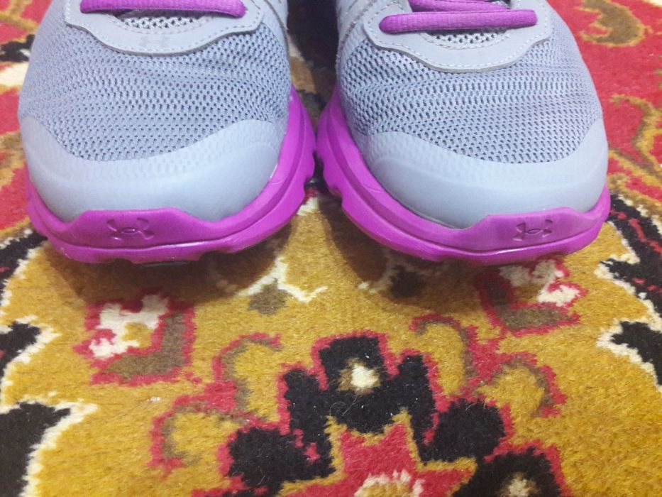 Продам супер кроссовки