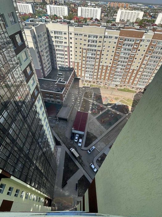 продам 2к ком кв