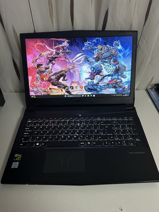 Laptop gaming| i5gen8| 16gb ram ddr4| GTX1050 4gb| ssd 256 baterie noua