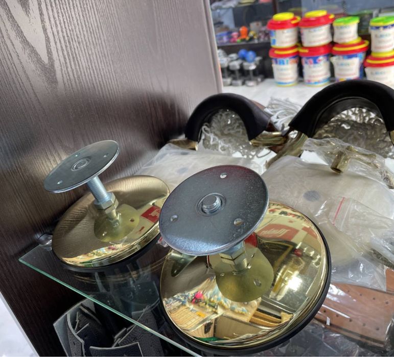 Луза ,лапка и скат для бильярда.