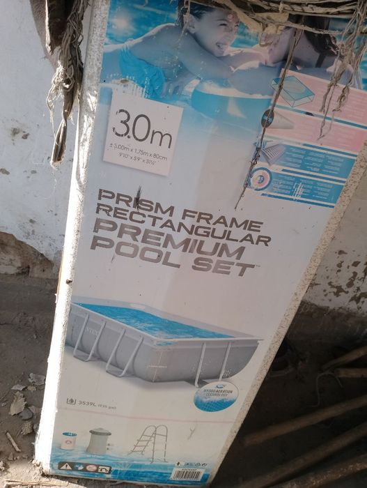 Baseyn sotiladi srochna 10 tonnalik zna  filtrlari qoʻshib beriladi