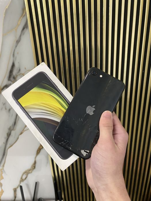 Iphone se 2020/айфон се 2020