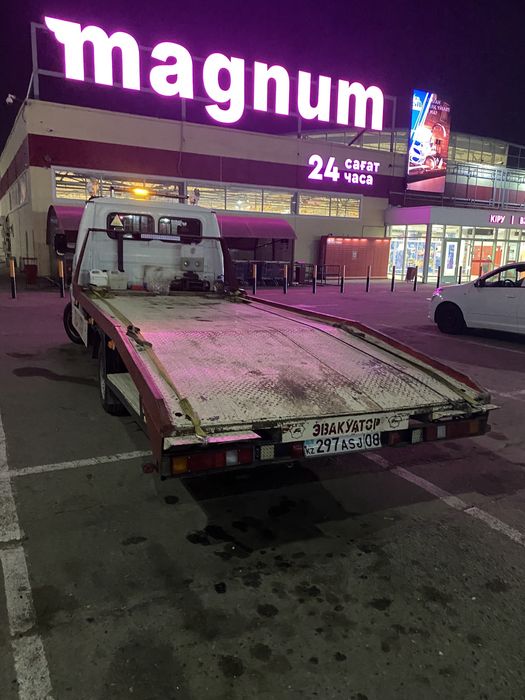 Эвакуатор 24/7.