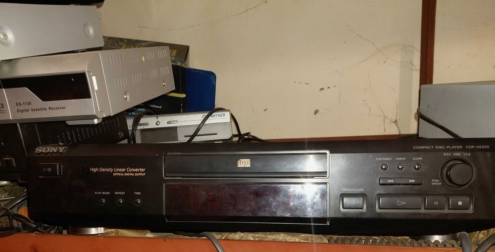 Кабел за микрофон    DVD Sony с USB   ДВД СОНИ с Ю ЕС БИ флашка   ДиВиДи с ЮСБ   Караоке Видео и за караоке Кабели за микрофони   Голямо Ди Ви Ди Сони