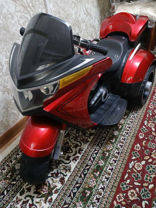 Продаю Детский мотоцикл почти новый в хорошим состоянии