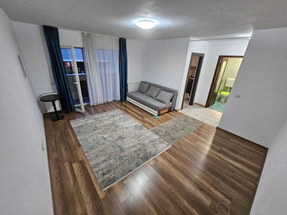 Închiriez garsonieră în Florești