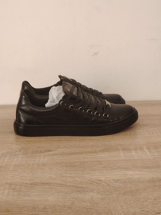 Balenciaga arena low black
