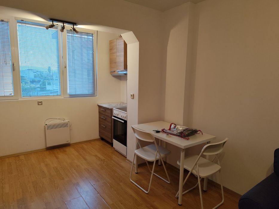 Дава се под наем Двустаен апартамент в София, Обеля 2 - 44 кв.м за 408 € - Снимка #2