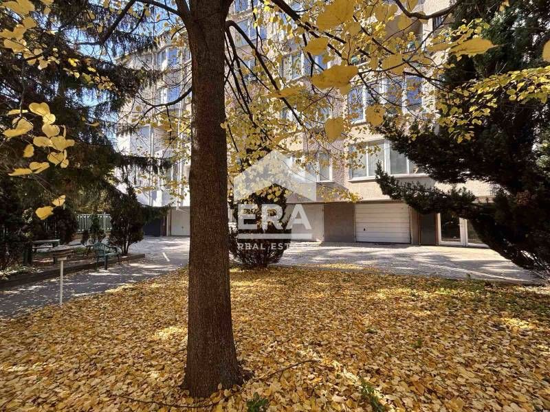 Продава се Тристаен апартамент в София, Лозенец - 85 кв.м за 3765 €/кв.м - Снимка #10