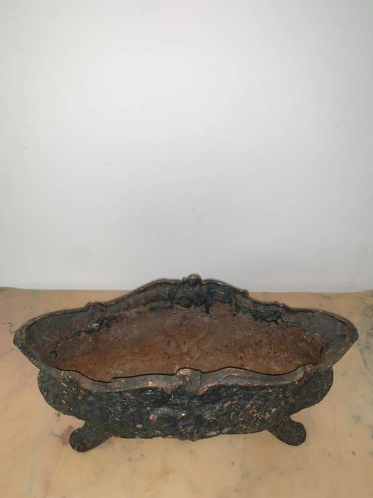 Set Jardaniera de gradina din fonta