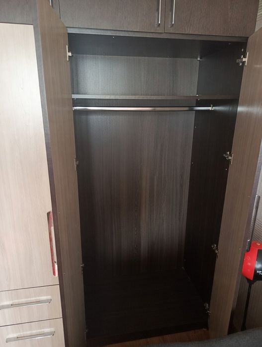 Шкаф для одежды .