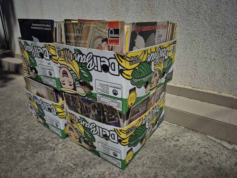 Vând 100 Discuri Vinil colectie muzica clasica mixta Artiști celebrii