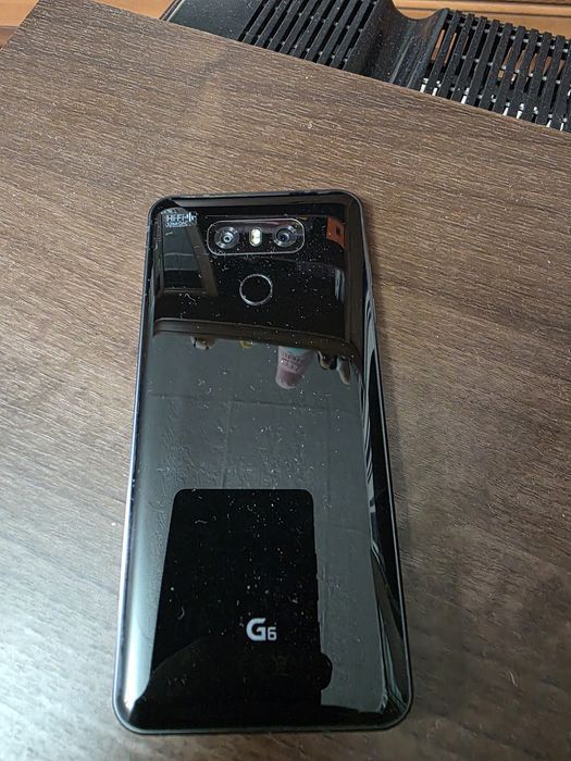 Продаю смарфон  LG G6