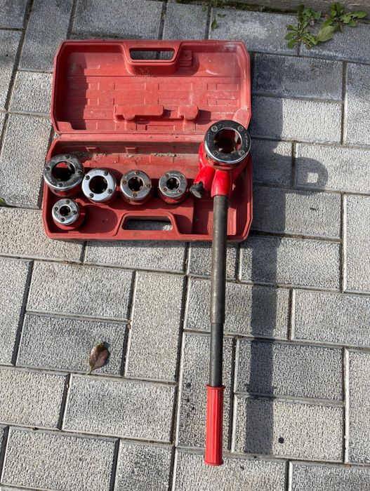 Trusa  filiera cu cupla pentru teava sanitara