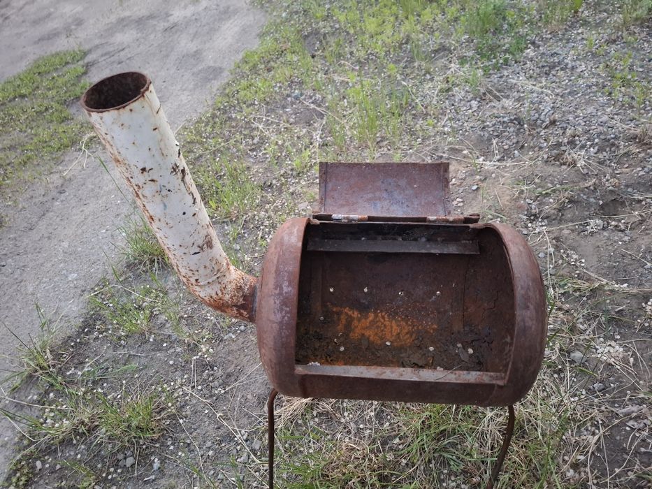 Продам 2-в одном мангал-барбекюшница !