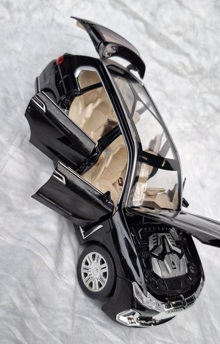 Метални  колички 1:24