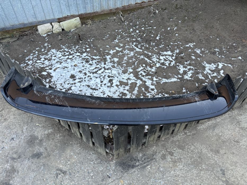 Продам спойлер лансер 10