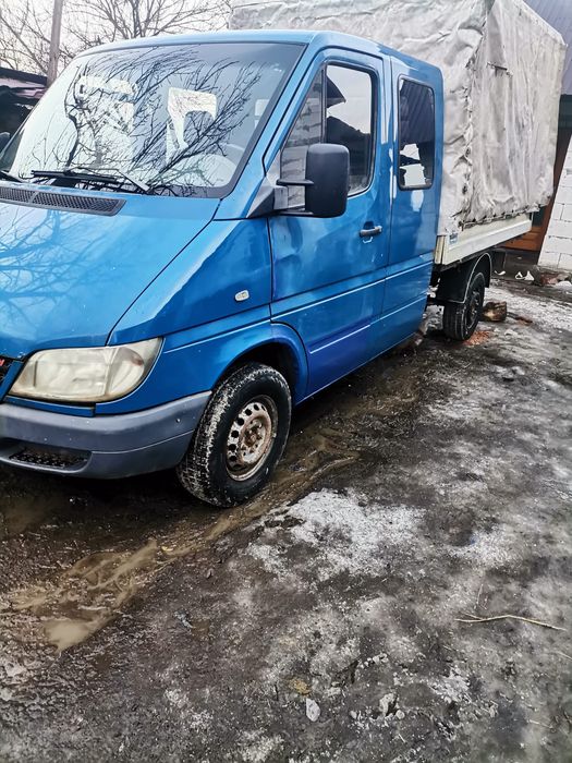 Vând Mercedes sprinter