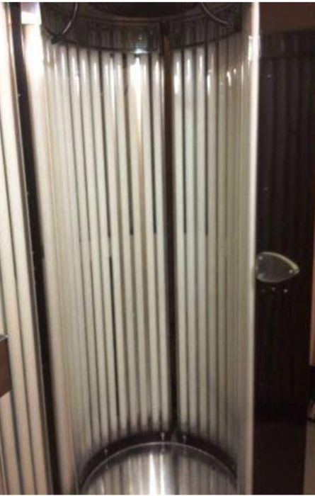 Продаю  солярий.