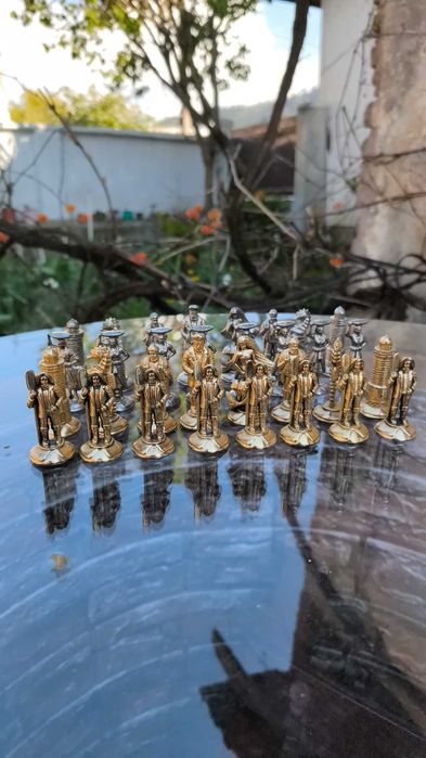 Set de șah,  piese masive bronz, tematica marinărească/mitologică
