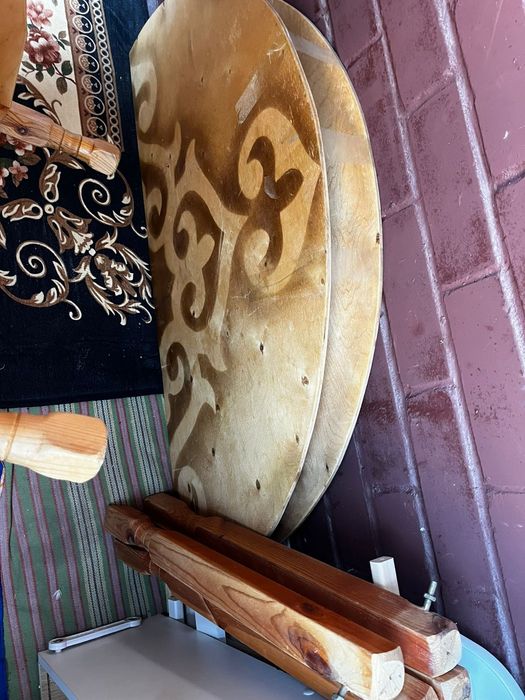 Казахский круглый стол