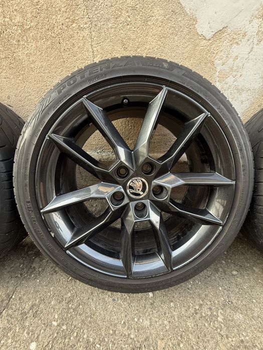 Jante Skoda Octavia Vrs/Rs Black OEM model gemini 7,5x18et51 cu cauc