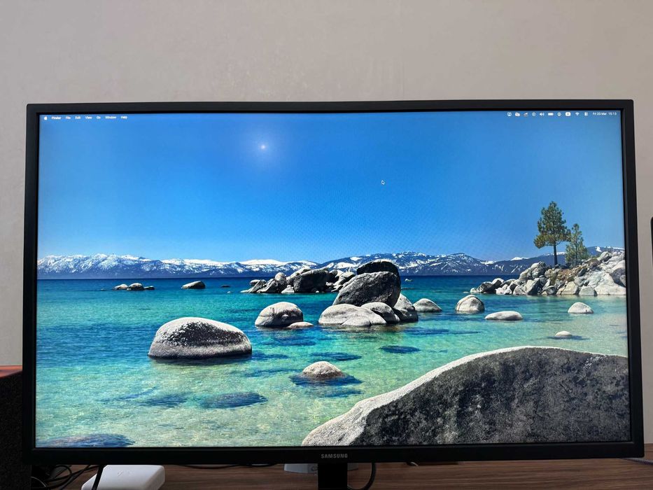 Монитор Samsung U32J590 / UJ59 31.5" 4K UHD