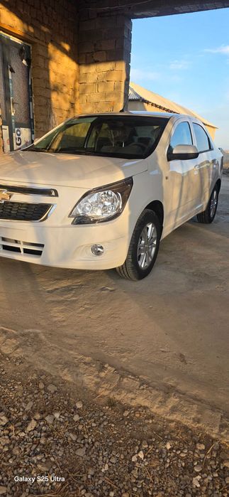 Кобальт , машина новая без пробега