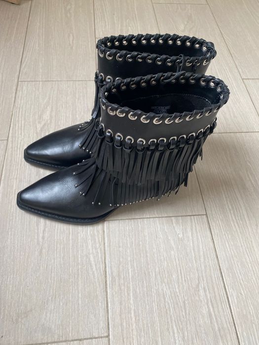 Кожени Боти с ресни Zara