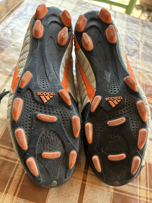 Футболни обувки Adidas,номер 39