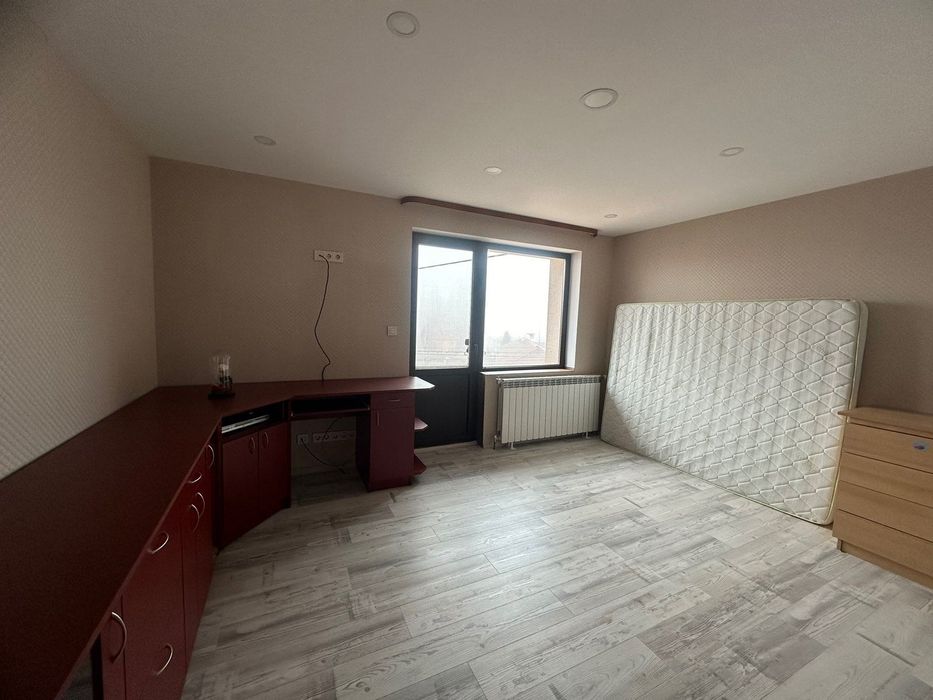 Продава се Къща в Перник, Шумачка махала - 154 кв.м за 1159 €/кв.м - Снимка #9