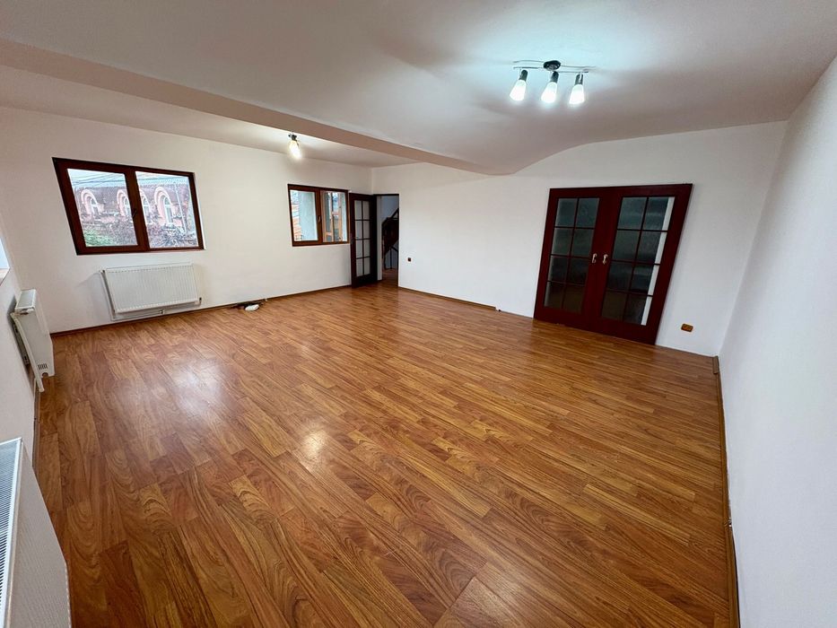 Inchiriere spatiu birouri/clinica/activitati profesionale