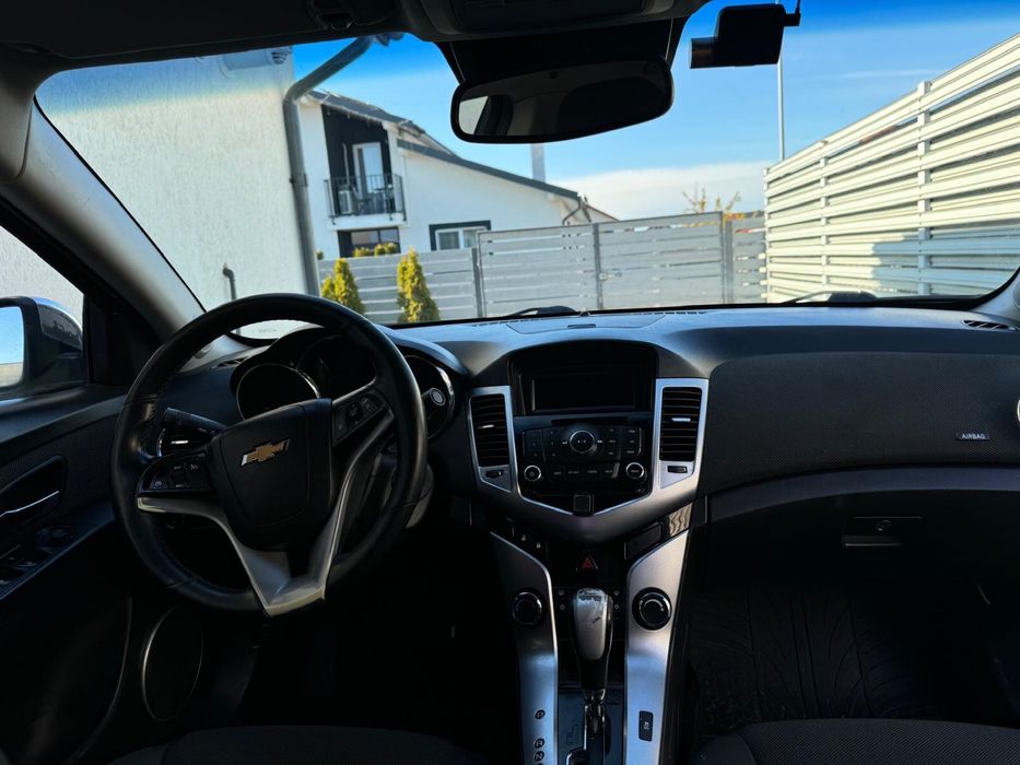 Vand Chevrolet Cruze cutie automata