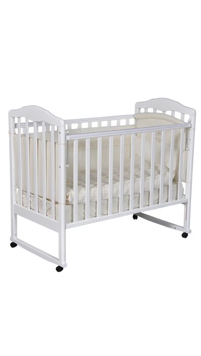 Продам детскую кроватку с матрасом