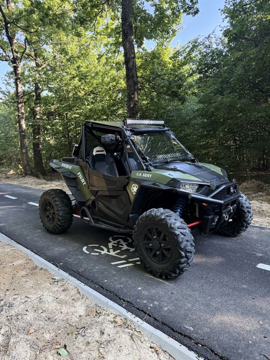 Polaris rzr 1000 (110cp)