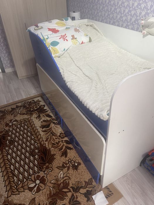 Кровать двухэтажная